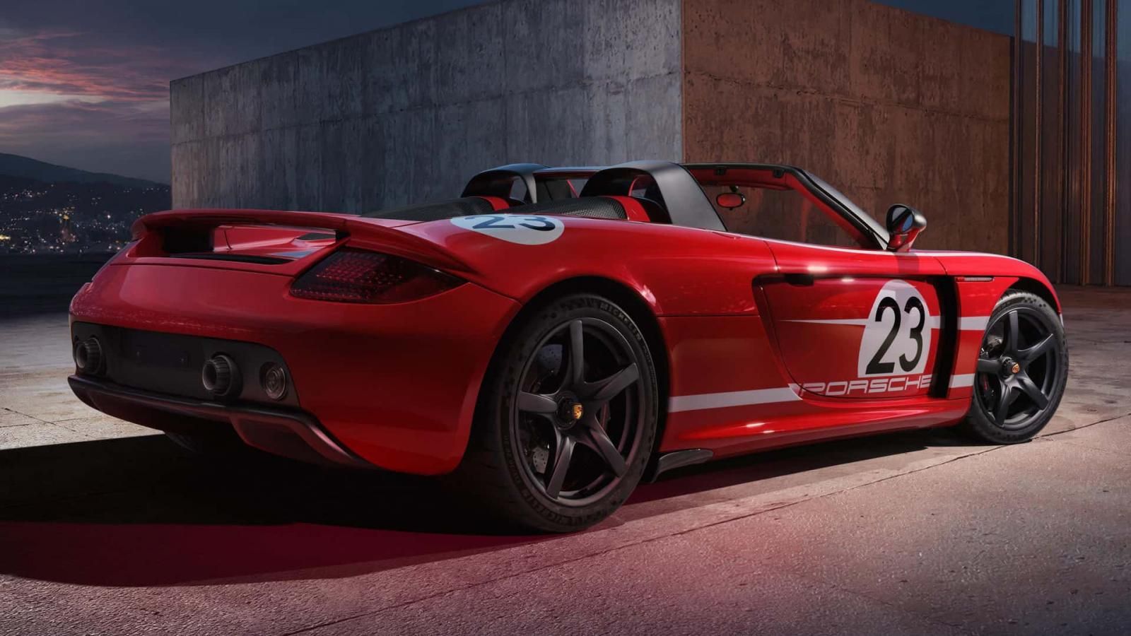 Η Porsche έκανε στην κυριολεξία καινούργια μία Carrera GT του 2005!
